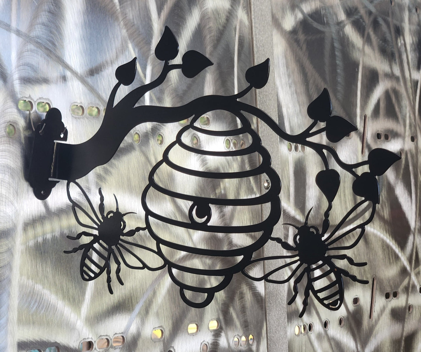 Branch Bee & Hive - SRT Metalworks