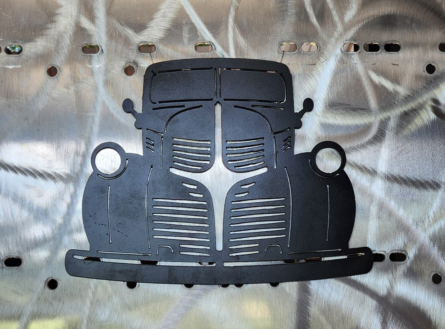 WC Dodge 1946 front - SRT Metalworks